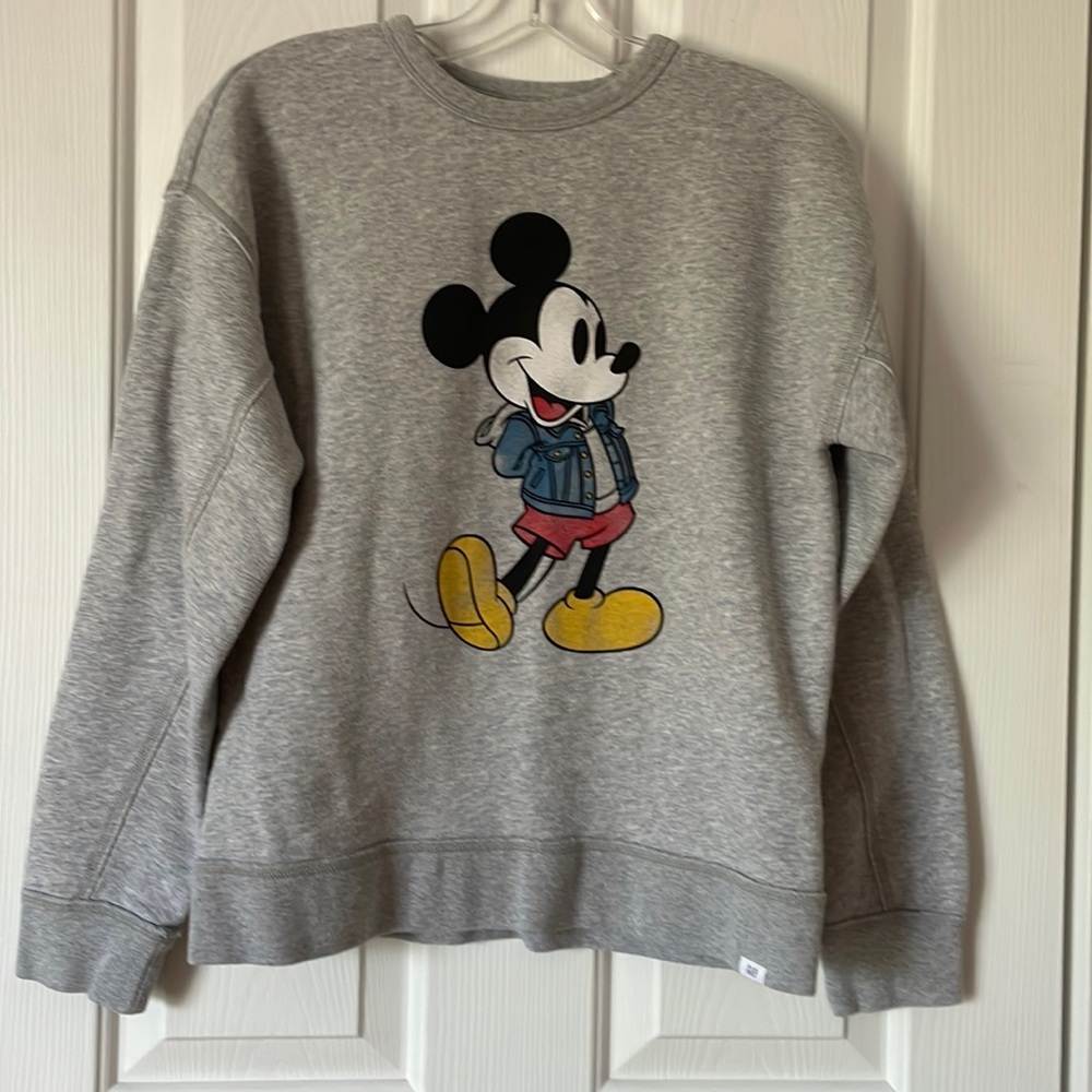 Gap kids Disney crewneck. Size XXL (14-16)